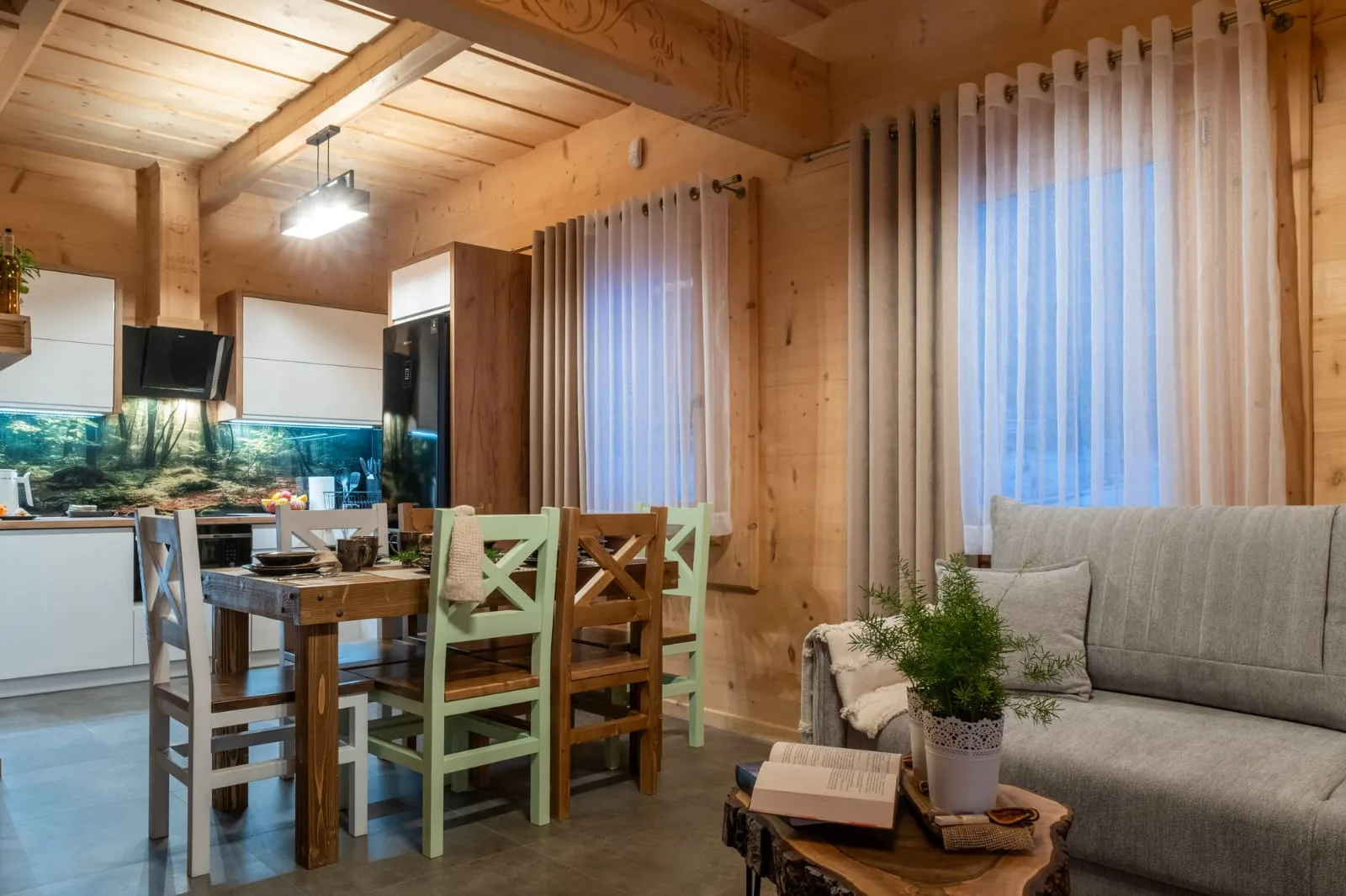 Jadalnia i aneks kuchenny