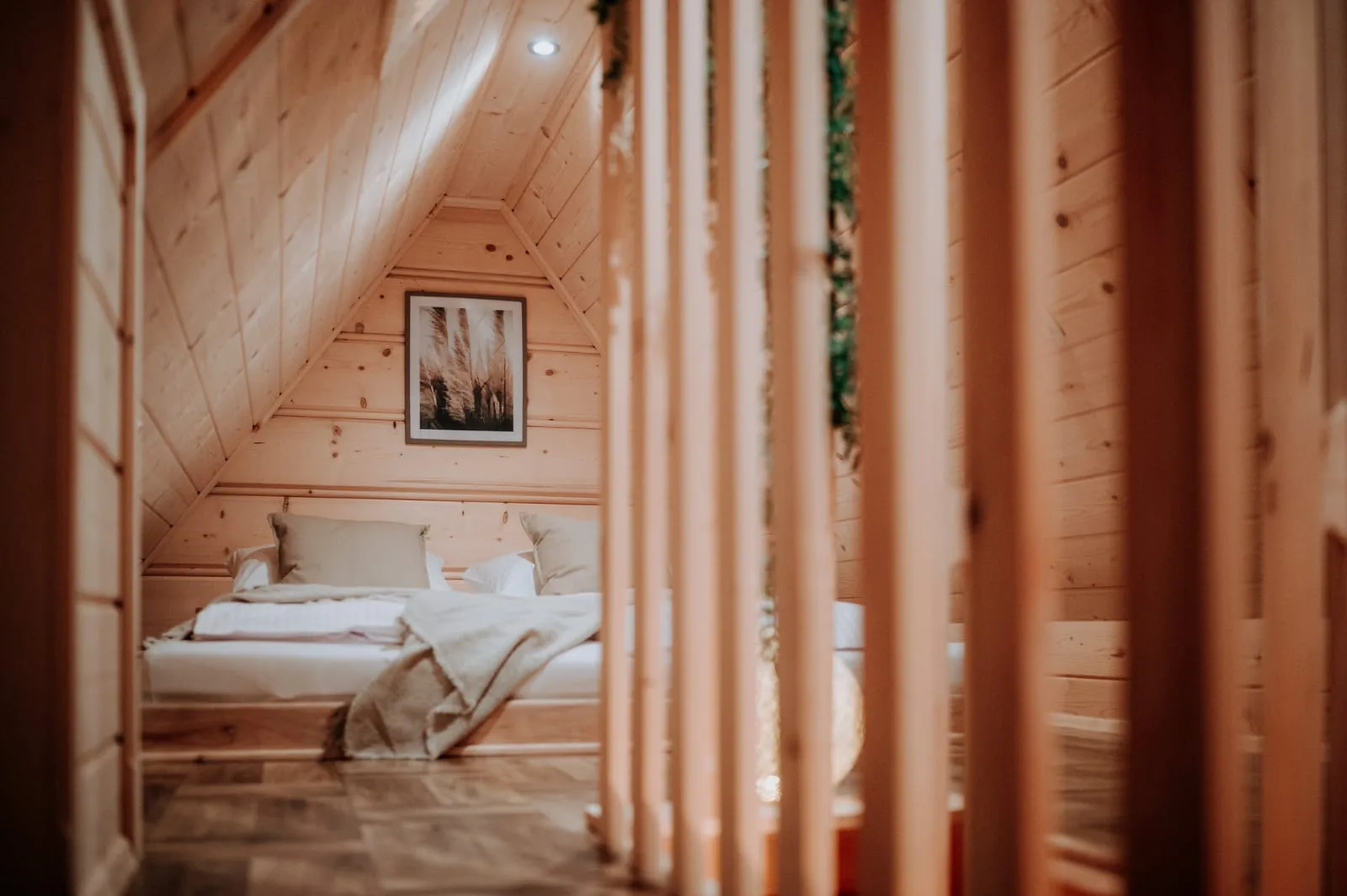 Antresola od wejścia