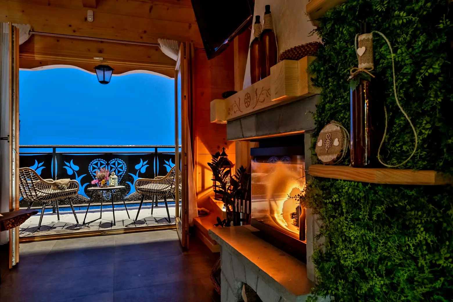 Wyjście na taras obok kominka